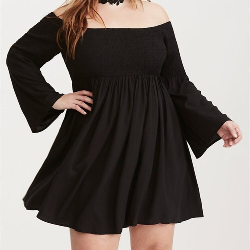 Torrid Smocked Off Shoulder Mini Dress Womens size 4 / 4X Black Bell Sleeve